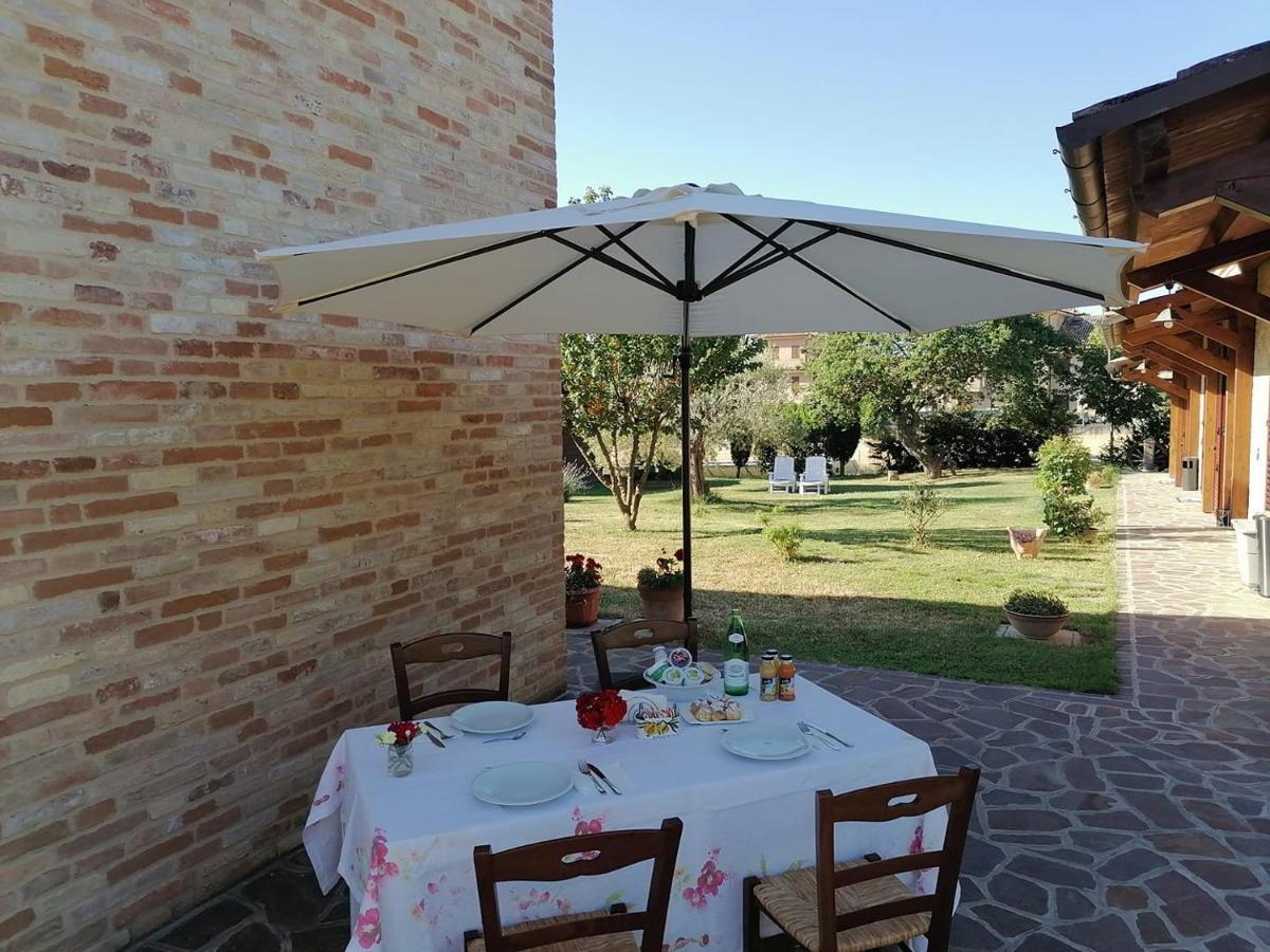 Il Piccolo Melograno Frühstückspension Montecosaro (Marche)
